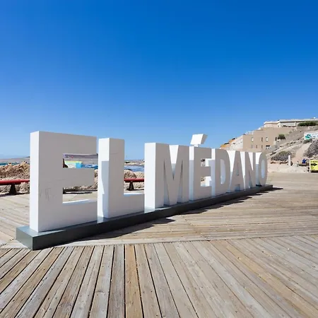 Home2book Sea Side * エル・メダノ