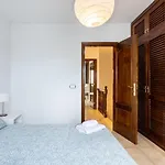 Home2book Sea Side *